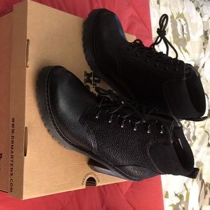 Doc Martens ladies size 9 boots